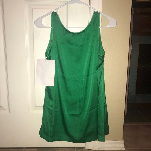 Vibrant emerald tank top - Picture 2 of 4